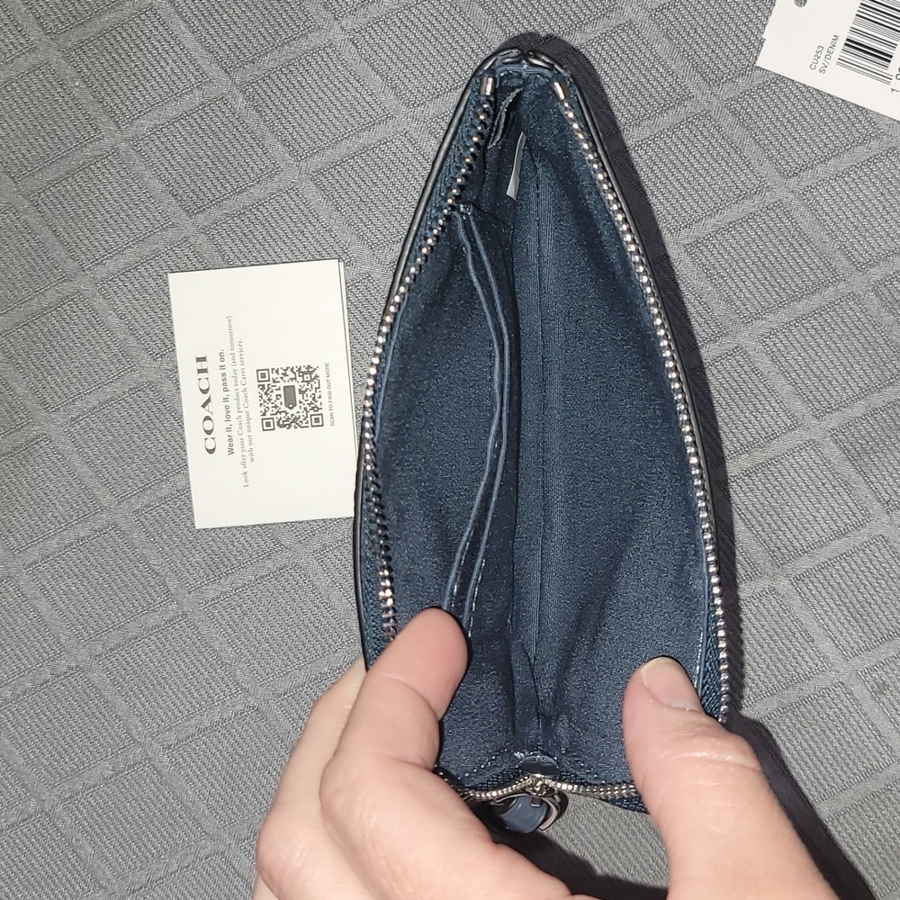 Coach Corner Zip Wristlet With Coach Graphic NWT - Picture 4 of 7